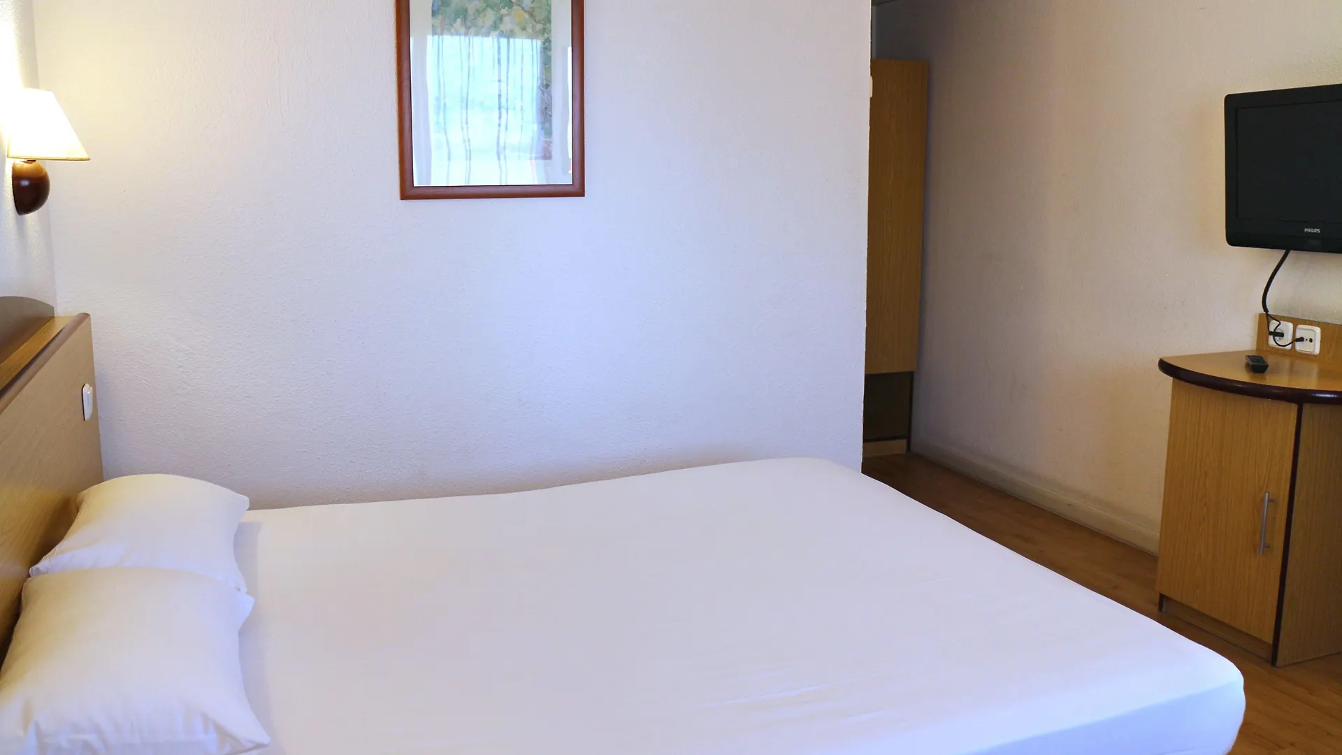 ברברה דה ואייס Travelodge Barcelona Del Valles ספרד