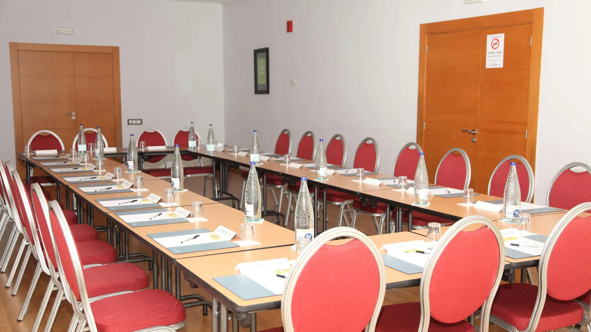 ברברה דה ואייס Travelodge Barcelona Del Valles 3*, ברברה דה ואייס