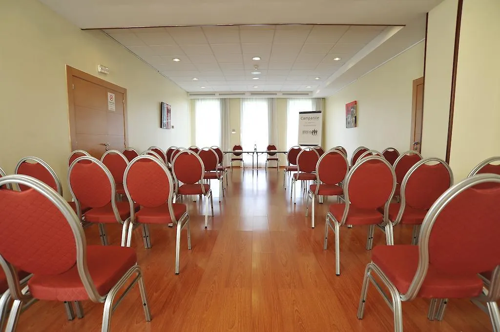 ברברה דה ואייס Travelodge Barcelona Del Valles מלון ברברה דה ואייס